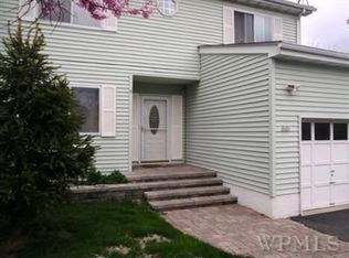 66 Fieldstone Loop, Wappingers Falls, NY 12590