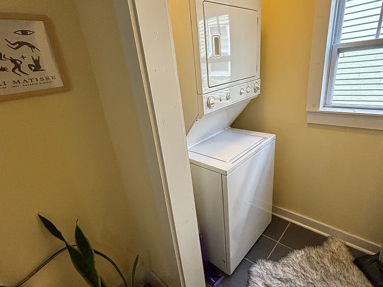 294 Ashley Ave #A — Photo 9