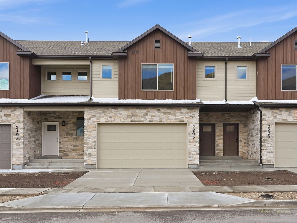 1st image of 2203 W Swift Fox Dr