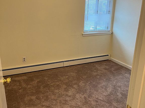 4th image of 1144 Douglas Ave #12