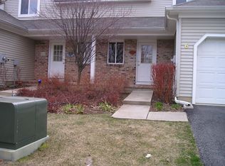 6 Wind Meadow Trl, Hamburg, NJ 07419