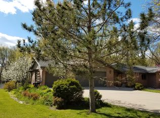 N4311 Driftwood Rd, New London, WI 54961