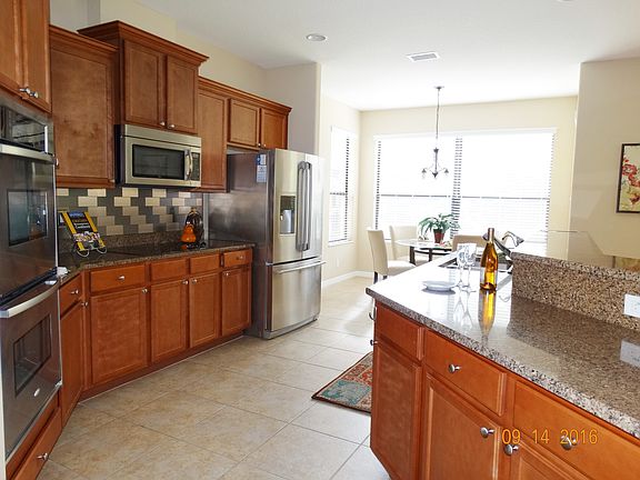 3rd image of 15622 N Himes Ave