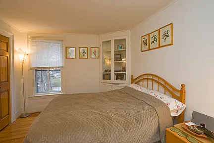 Bedroom No. 3 $735/mo Available Dec 10, 2026