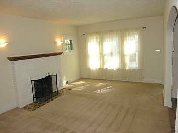 4th image of 822 W Keith Ave