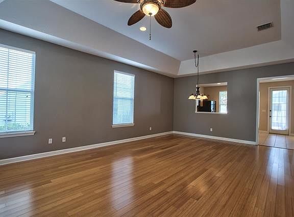 2nd image of 3252 Newberry Blvd