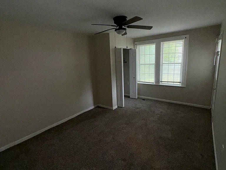 528 Newton Ave — Photo 11