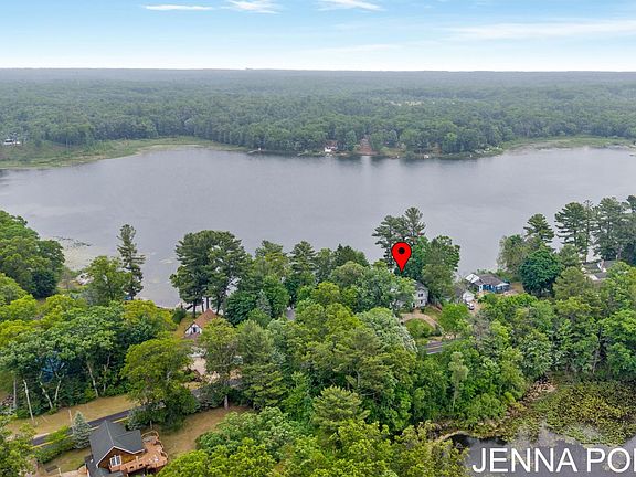 3rd image of 3860 Wilson Beach Rd