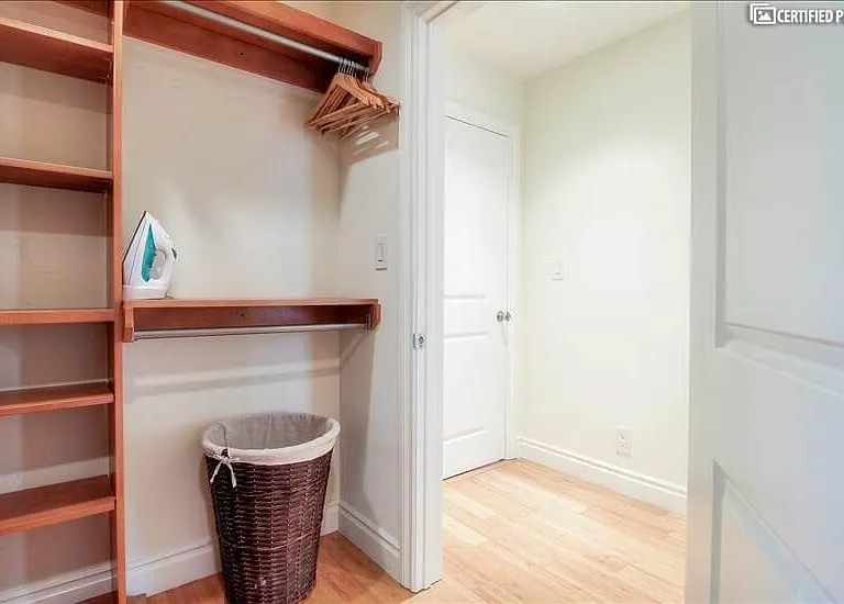 28043 Lobrook Dr — Photo 31