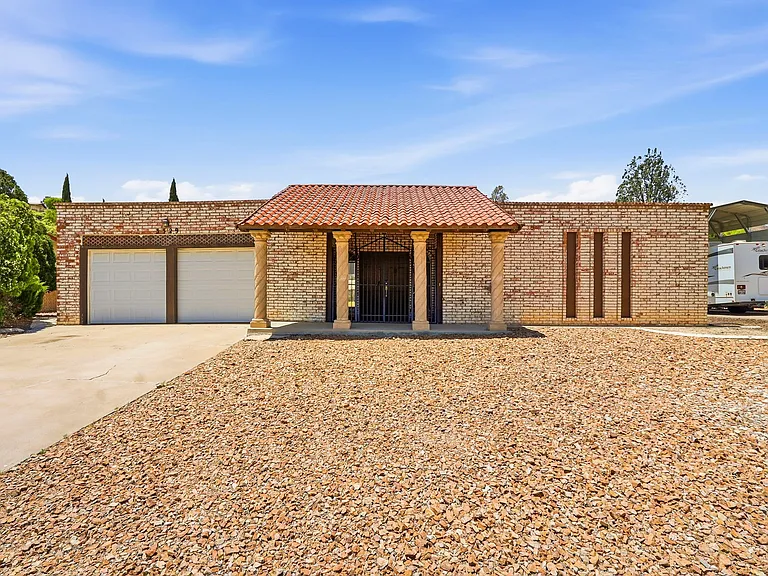3329 Old Spanish Trl — Photo 1