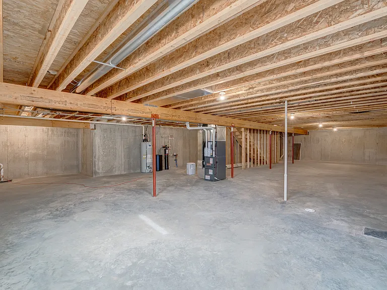 103 Graelyn Cir — Photo 8