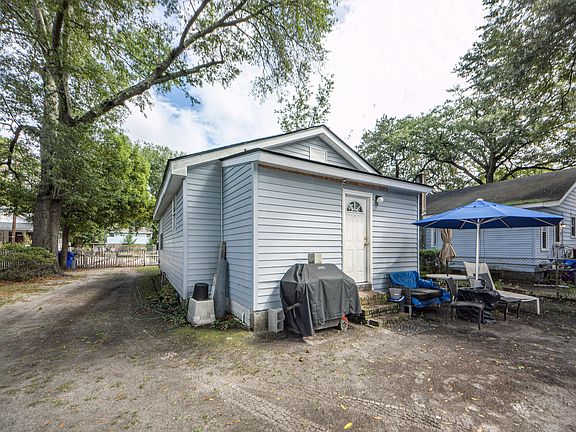 5th image of 3323 Kraft Ave