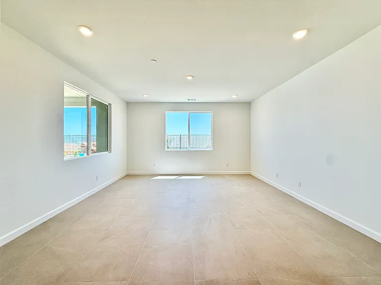 273 Paxton Way — Photo 12