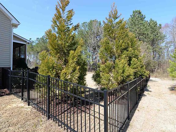 3rd image of 298 Ainsley Ct