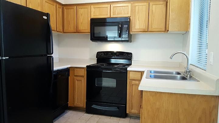1st image of 307 S Westfall Ave APT 1