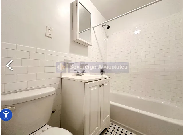 2490 E 196th St #3C — Photo 4