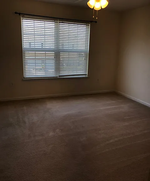 102 Martin Ct — Photo 9