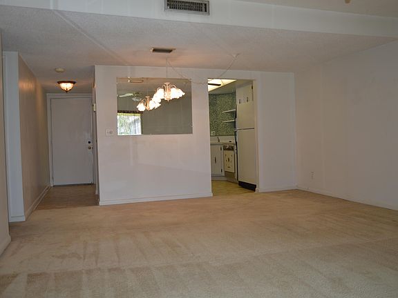 5th image of 18081 SE Country Club Dr APT 7-63