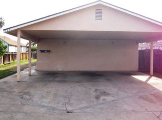 823 E Evening Glow Ave, Reedley, CA 93654