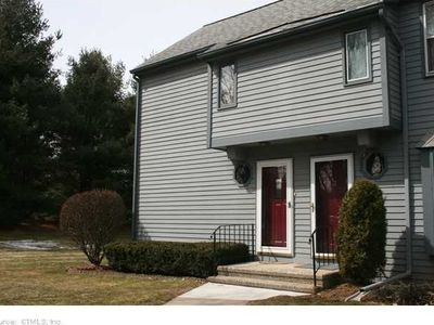 1 Abbott Rd Unit 196, Ellington, CT, 06029