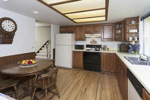 3rd image of 13005 NE 136th St