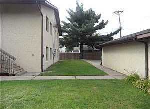 2nd image of 220 1st Ave S APT B