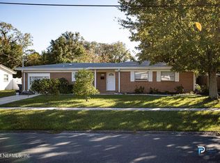 6306 Lenczyk Dr, Jacksonville, FL 32277