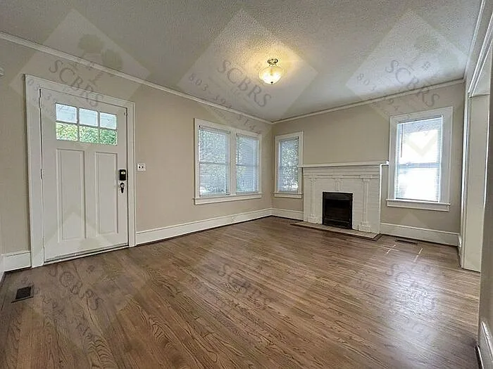 606 Muller Ave — Photo 2
