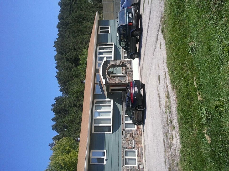 2nd image of 3454 Chapel Ln APT 4