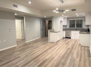 366 Burchett St #107, Glendale, CA 91203