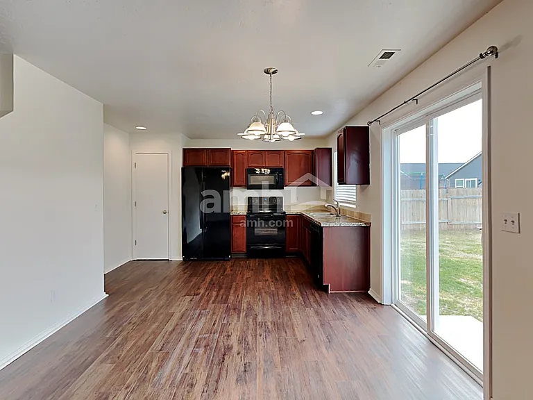 4716 Keepsake Ave — Photo 4