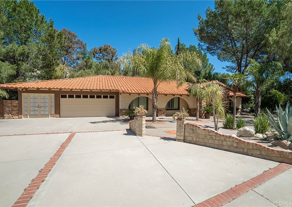 1st image of 31550 Oakhorn Ave