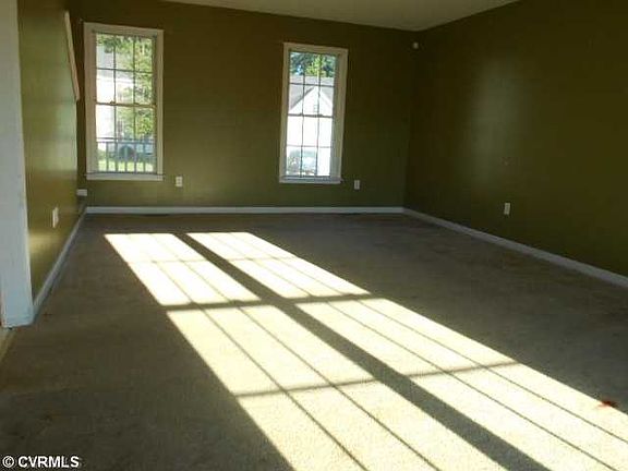 2nd image of 5319 Fairpines Ln