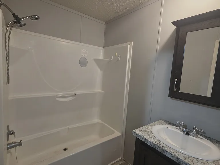 60 W Manor St #60B — Photo 7