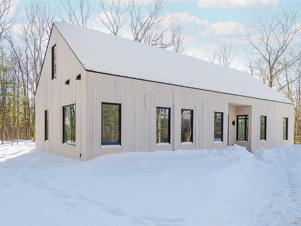 1st image of 48 Pine Grove Road