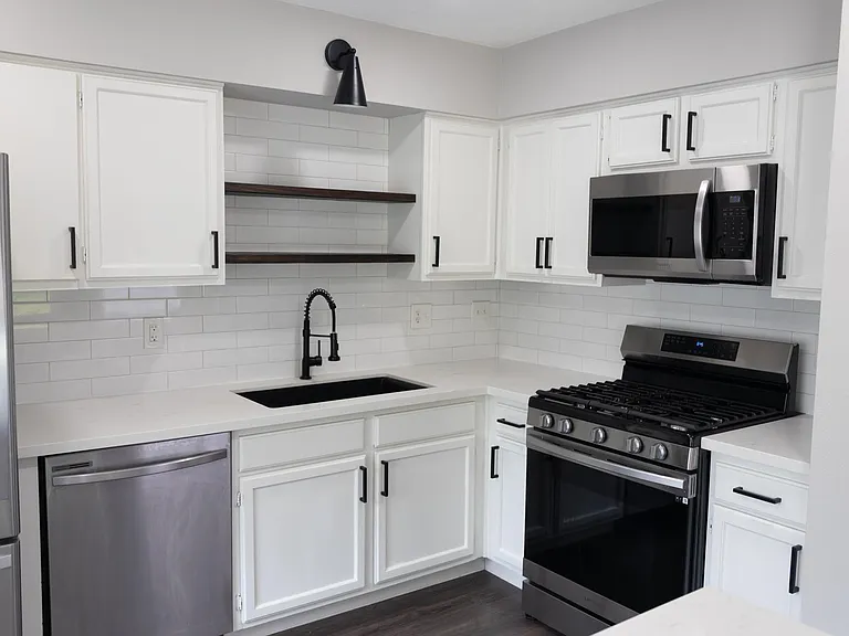 1204 Osborne Dr — Photo 10