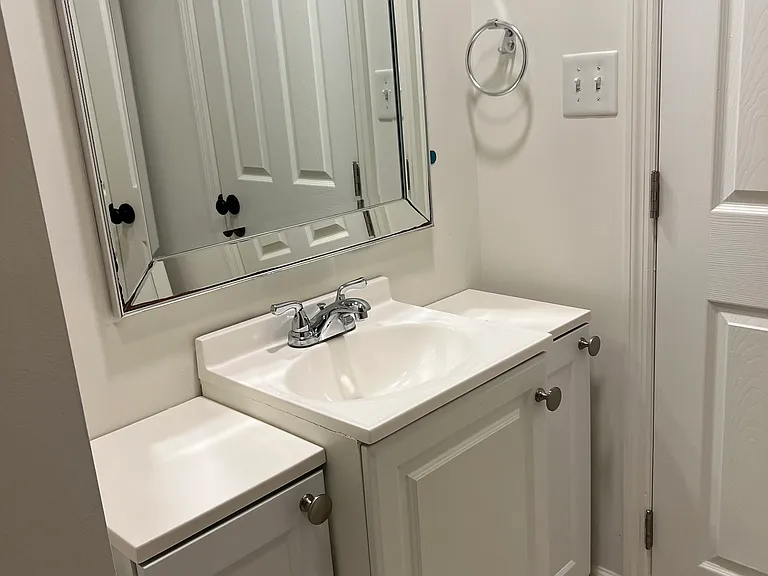 912 Wesley Rd — Photo 25
