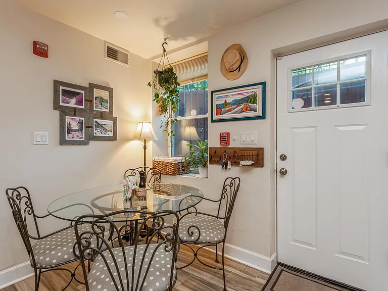 304 Q St NW #1 — Photo 12
