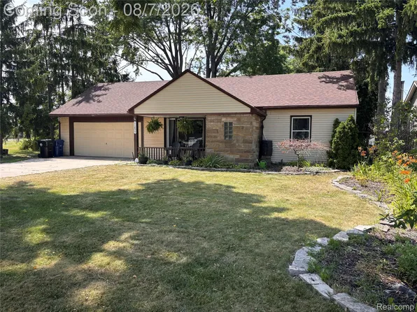11655 San Jose, Redford, MI 48239