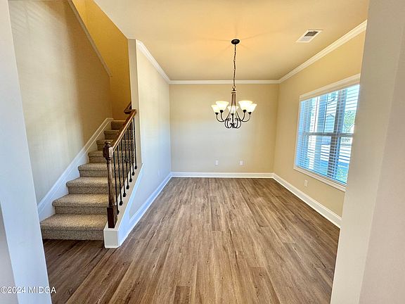 5th image of 250 White Elm Ln #179