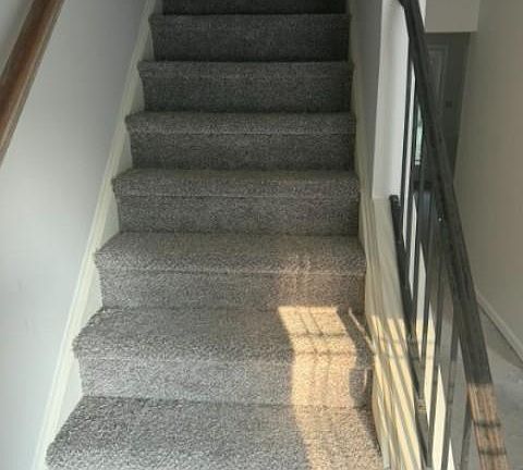 5th image of 512 Carnaby Ct