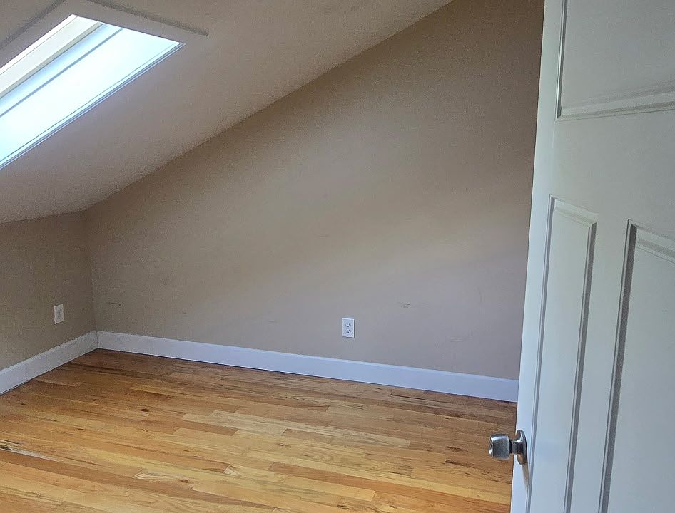 1st image of 905 E 200 S #10