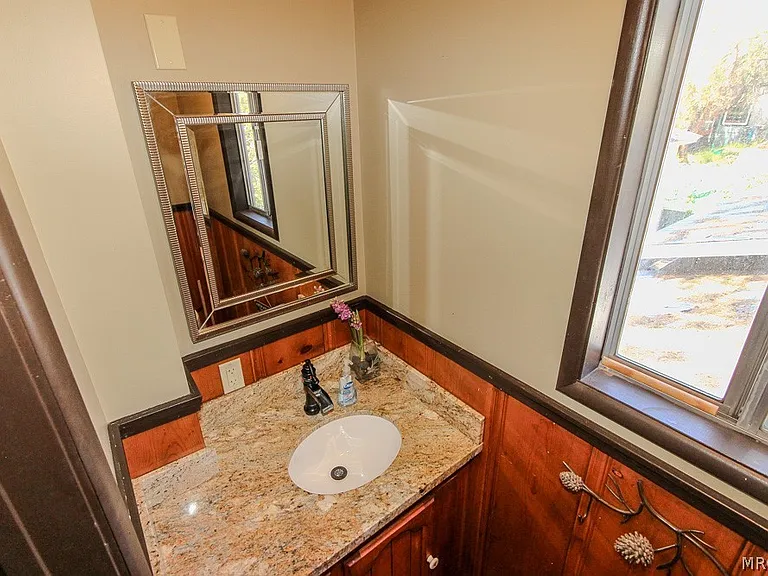 1159 Anita Ave — Photo 25