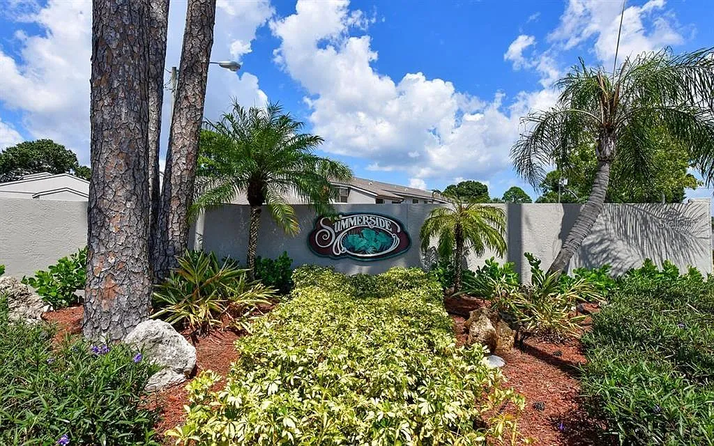 2 bed, 2.0 bath, 1125 sqft, $1,600 — Photo 2