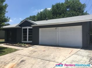 131 Lost Forest St, Live Oak, TX 78233