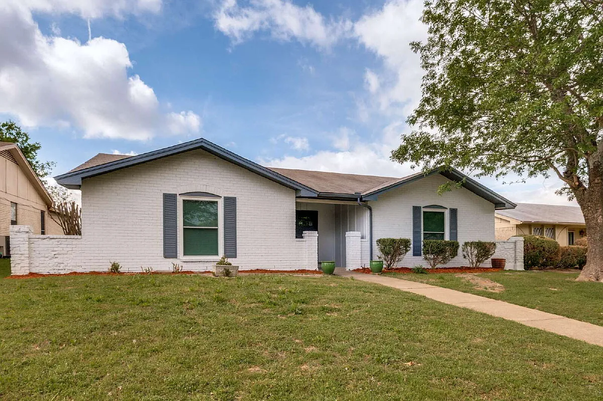 Building Photo - 1010 Alicia Ln