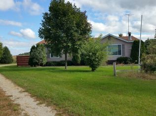 E9210 Marsh Rd, Fremont, WI 54940