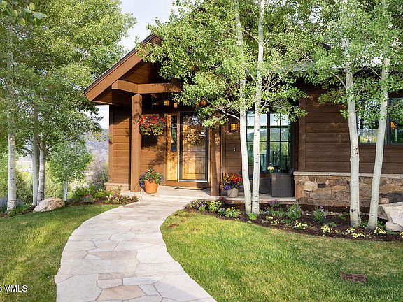 3rd image of 82 Wildflower Ln