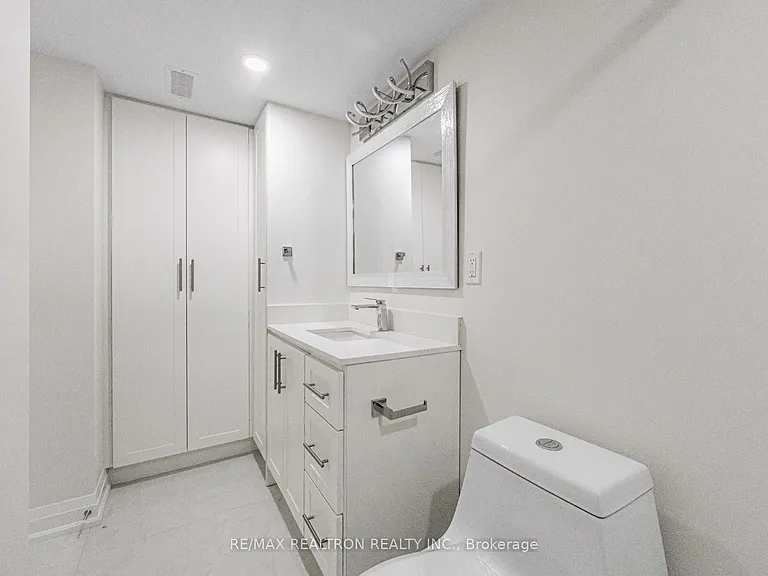 91 McRoberts Cres — Photo 21