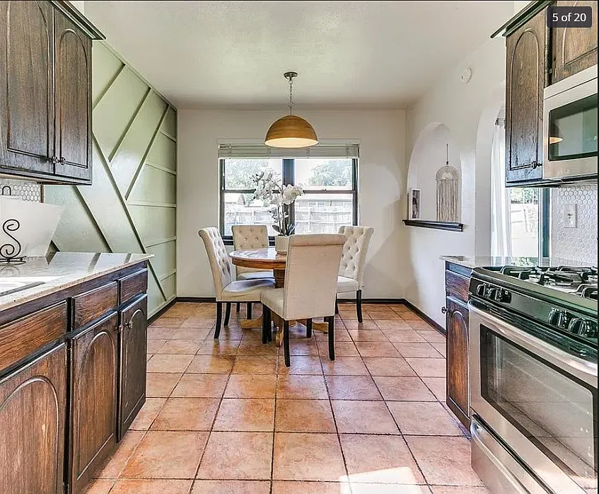 8821 Cedar Lane — Photo 4